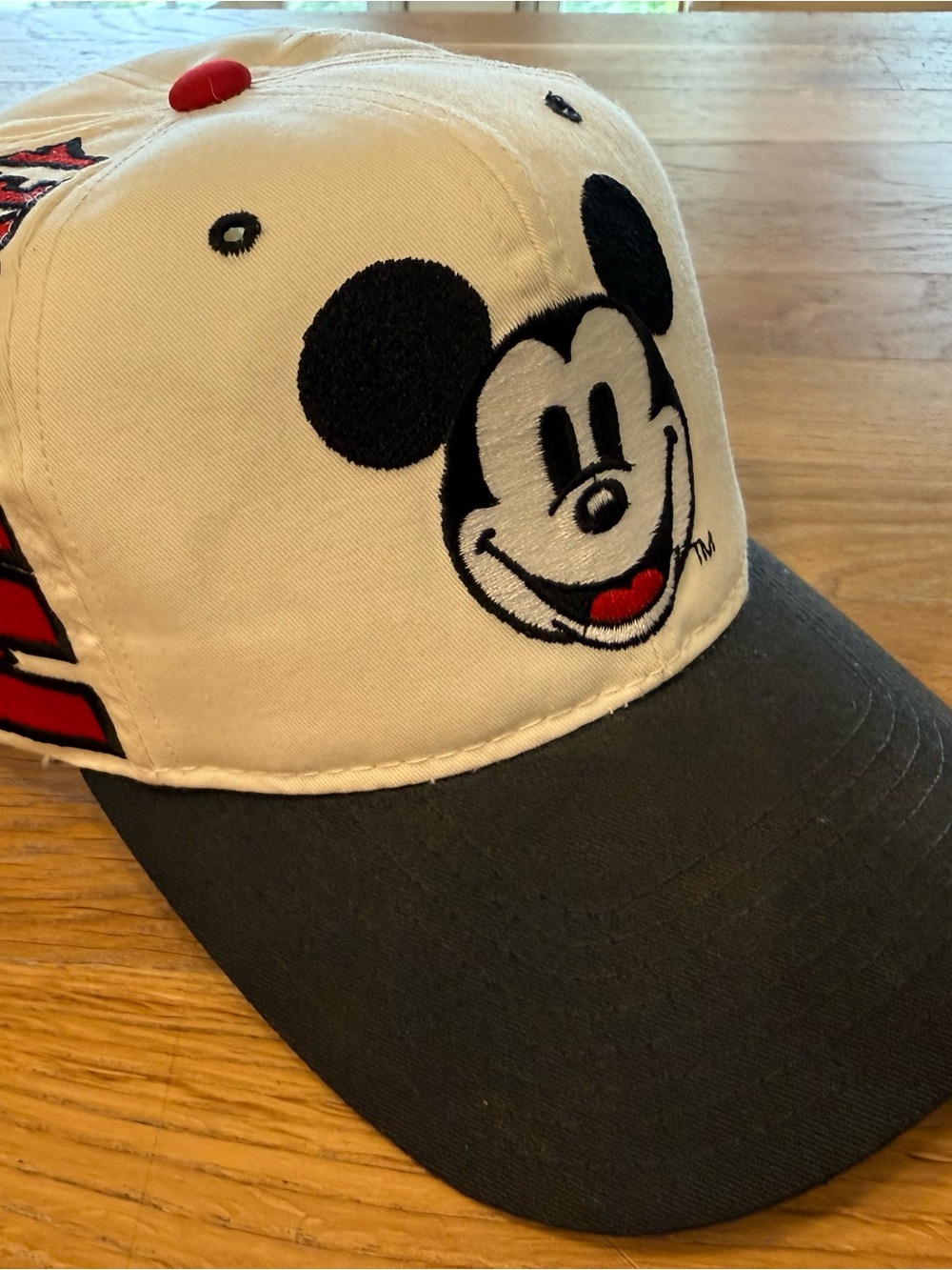 Disney Mickey Mouse Baseball Cap – White, Black & Red